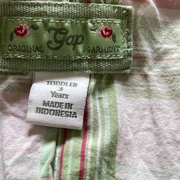 Gap Trench Coat. Light Green size 3 - Picture 8 of 11